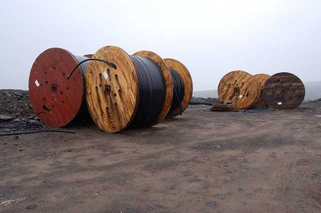 Cable drum