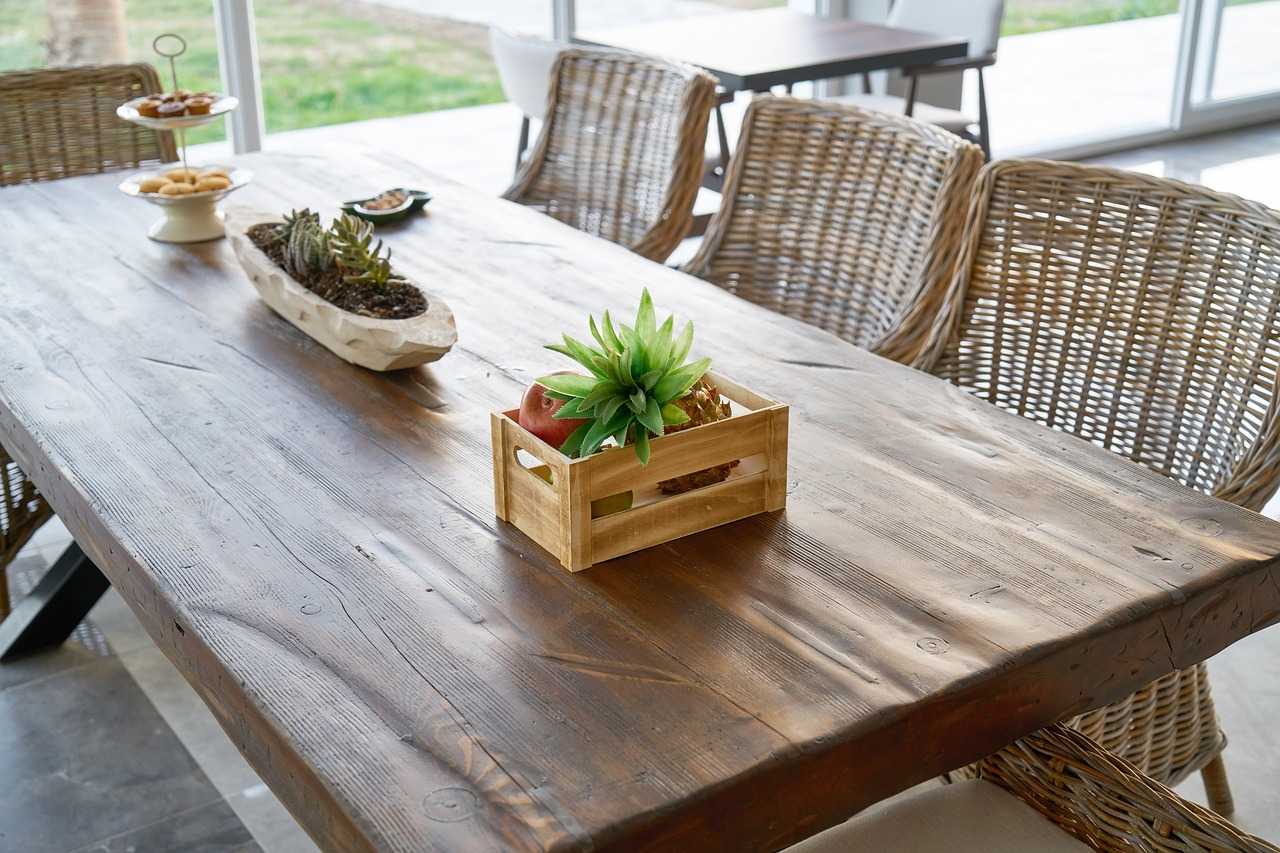 Pine table